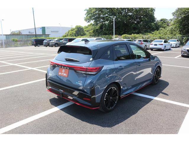 NISSAN AURA