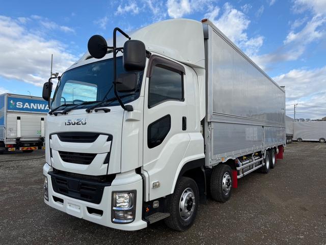 ISUZU GIGA