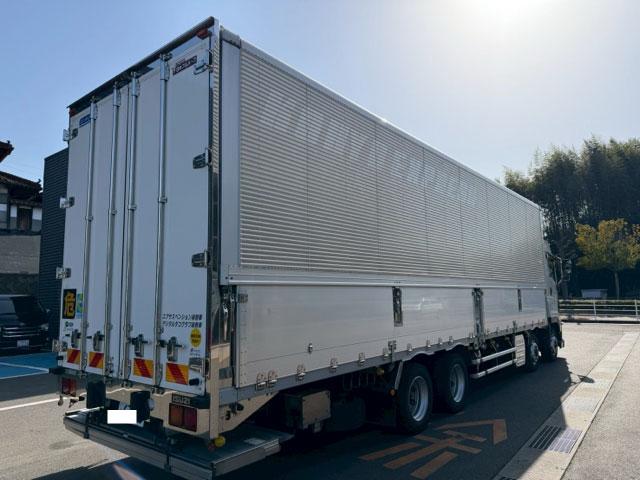 ISUZU GIGA