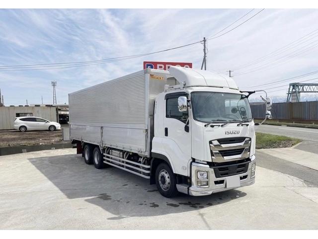 ISUZU GIGA