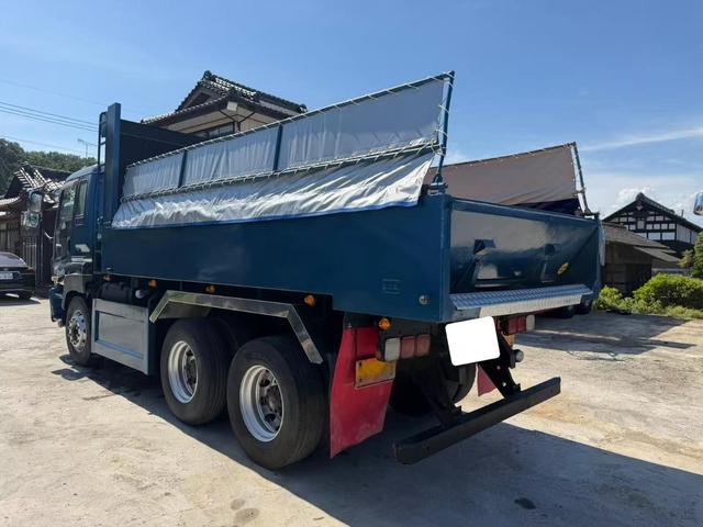 ISUZU GIGA