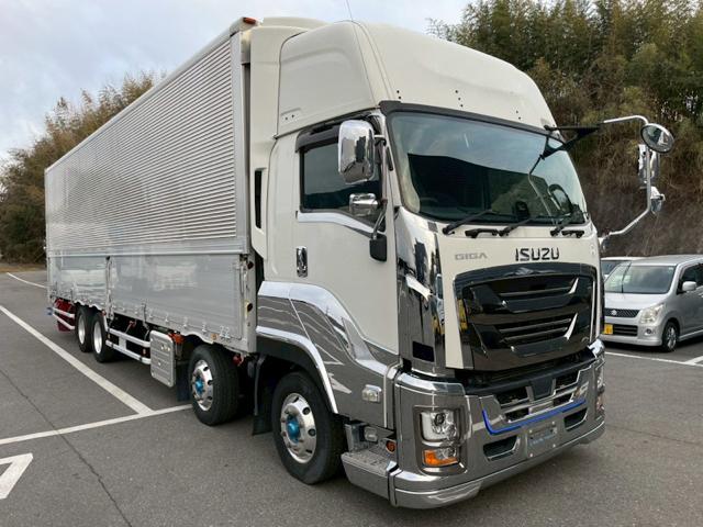 ISUZU GIGA