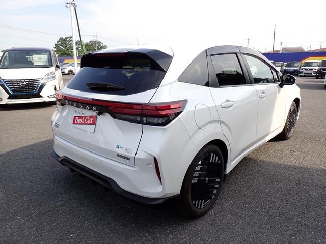 NISSAN AURA G FOUR