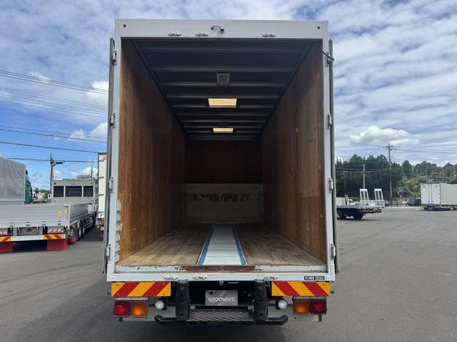 ISUZU FORWARD