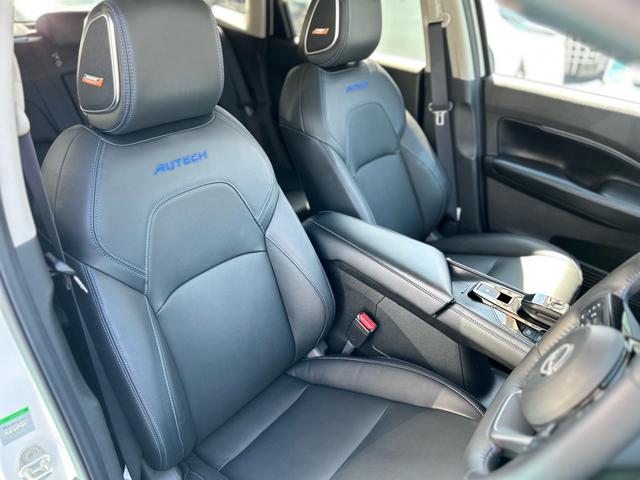 NISSAN AURA AUTECH FOUR
