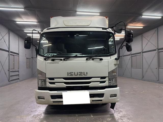 ISUZU FORWARD