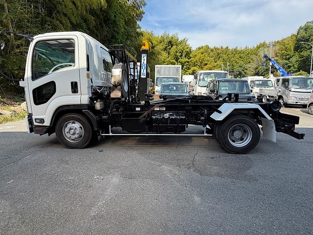ISUZU FORWARD