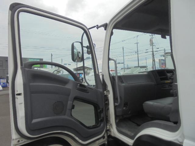 ISUZU FORWARD SHORT BUILD-UP DUMP