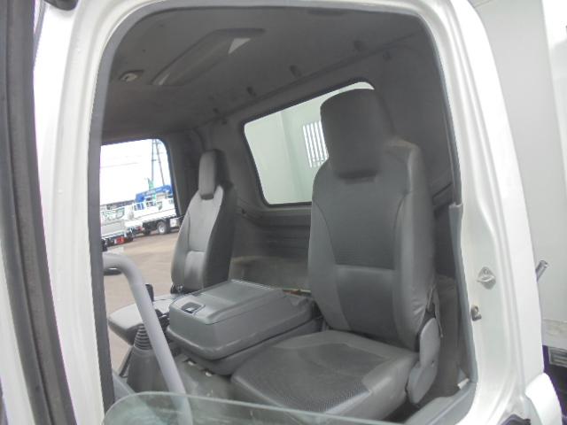ISUZU FORWARD SHORT BUILD-UP DUMP
