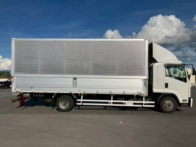 ISUZU FORWARD