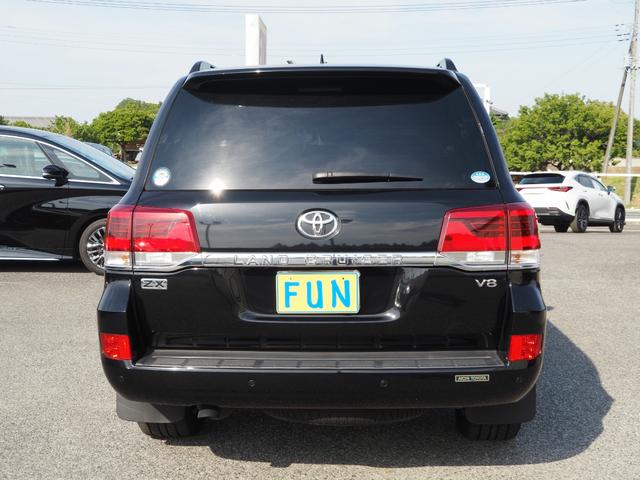 TOYOTA LAND CRUISER ZX