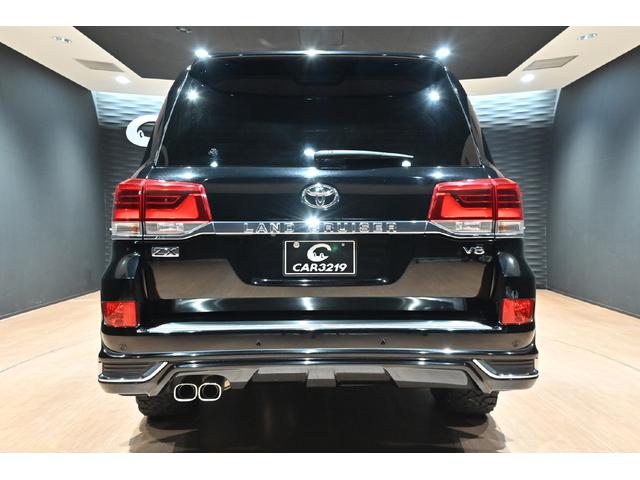 TOYOTA LAND CRUISER ZX