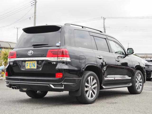 TOYOTA LAND CRUISER ZX