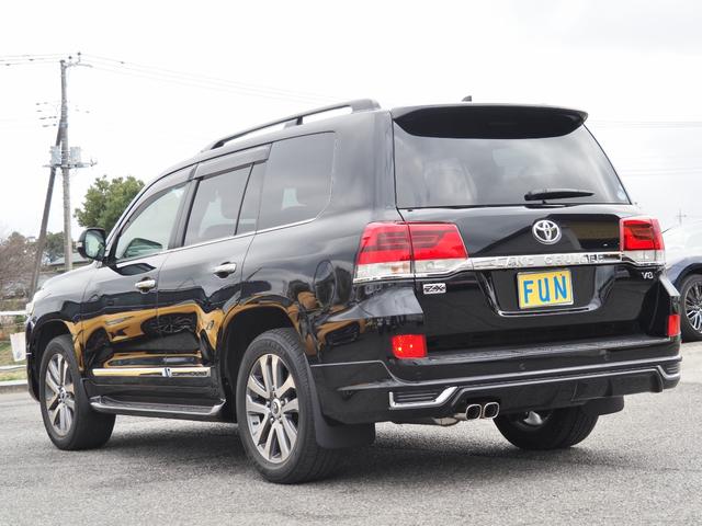 TOYOTA LAND CRUISER ZX