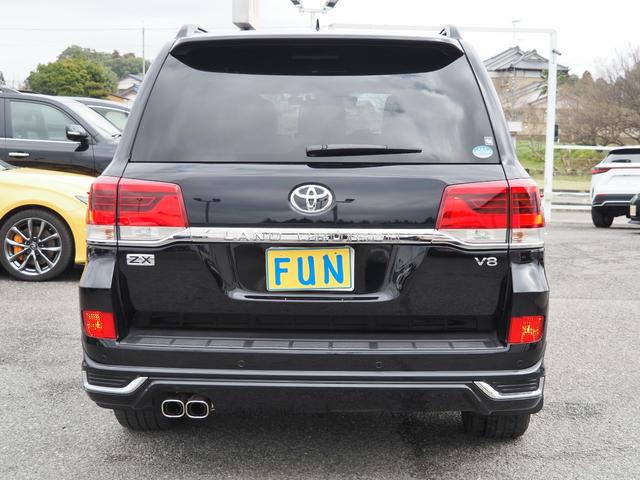 TOYOTA LAND CRUISER ZX