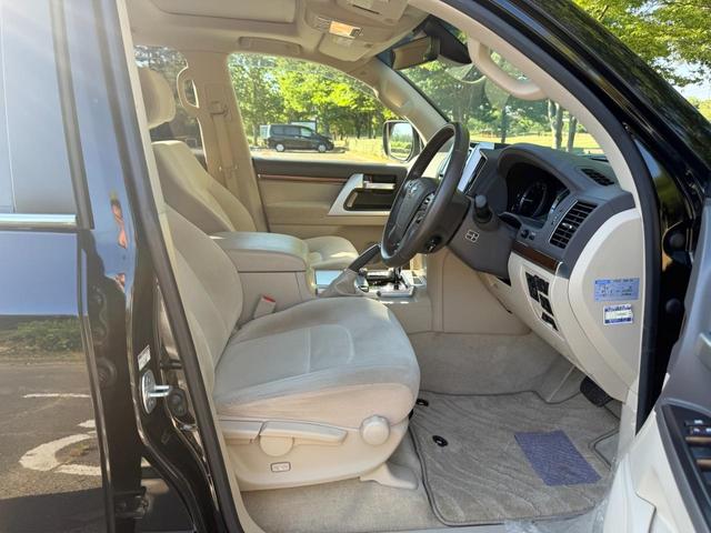 TOYOTA LAND CRUISER AX