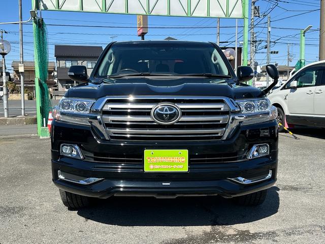 TOYOTA LAND CRUISER AX G SELECTION