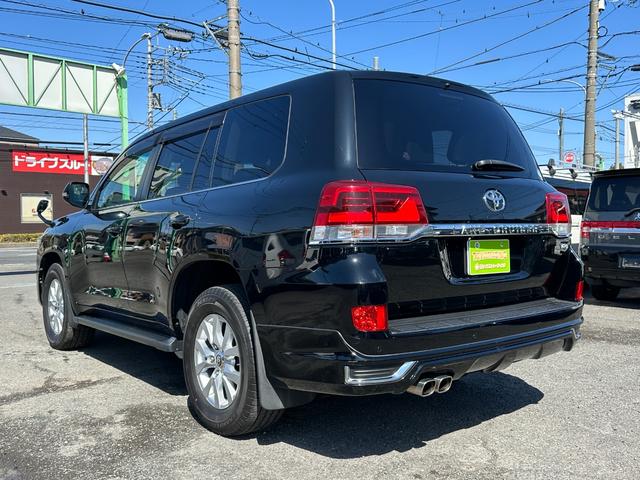 TOYOTA LAND CRUISER AX G SELECTION