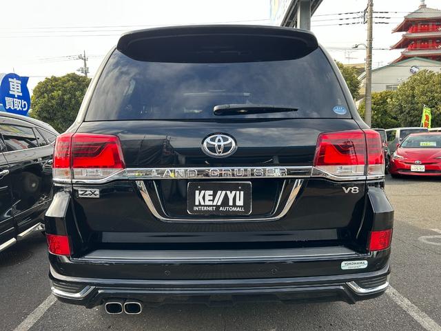 TOYOTA LAND CRUISER ZX