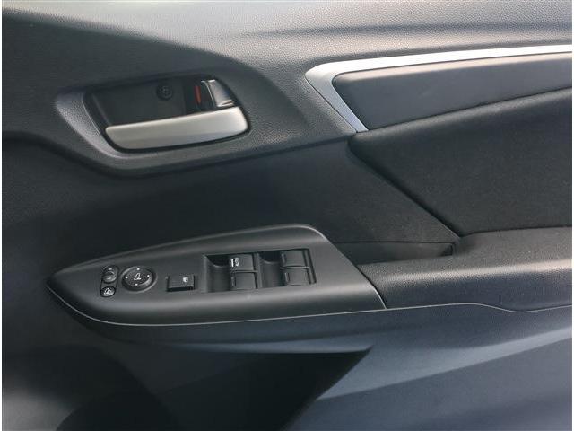 HONDA FIT 13G F PACKAGE
