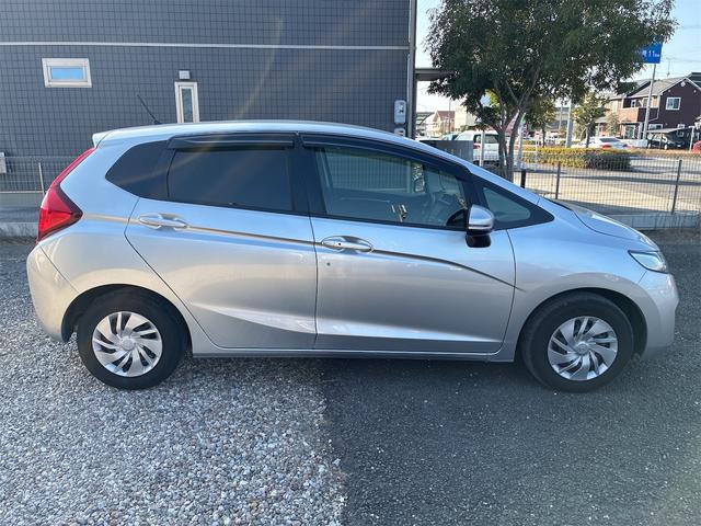 HONDA FIT 13G F PACKAGE COMFORT EDITION