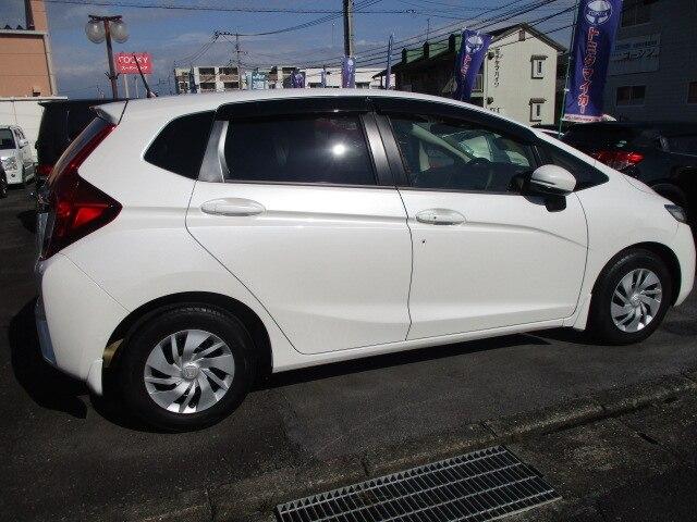 HONDA FIT 13G F PACKAGE FINE EDITION