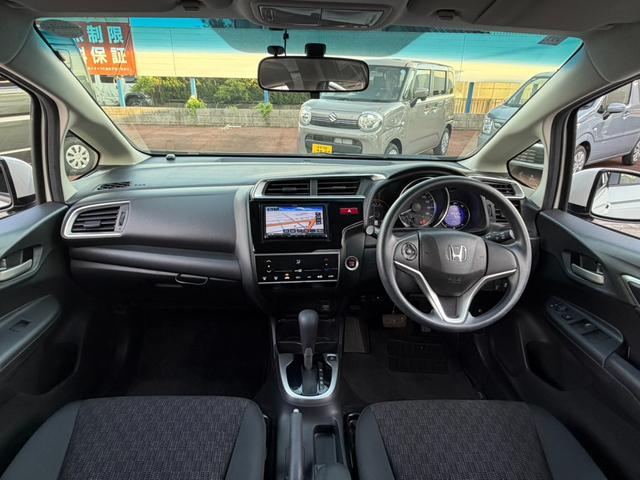 HONDA FIT 13G F PACKAGE