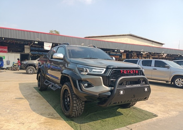 TOYOTA SMART CAB HILUX 2.7