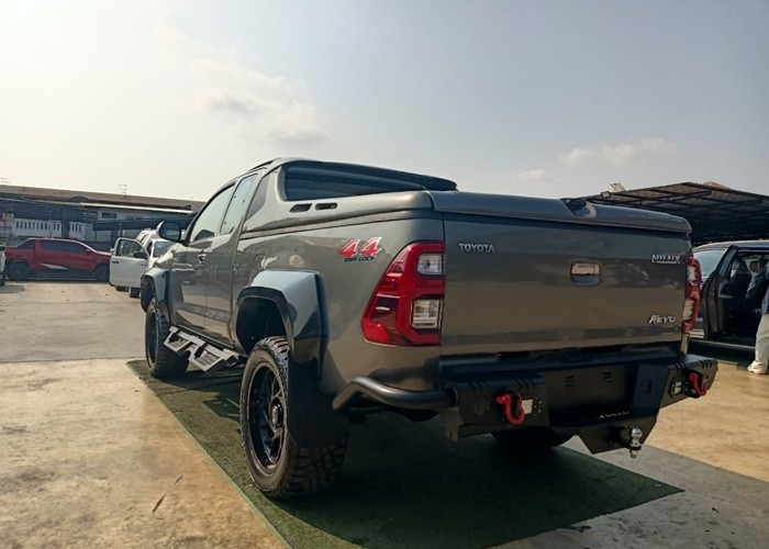 TOYOTA SMART CAB HILUX 2.7