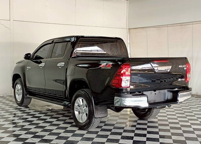 TOYOTA DOUBLE CAB HILUX 2.8