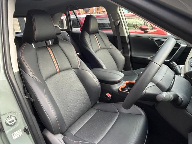TOYOTA RAV4 HYBRID ADVENTURE