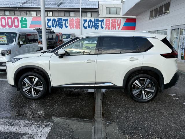 NISSAN X-TRAIL G E-4ORCE