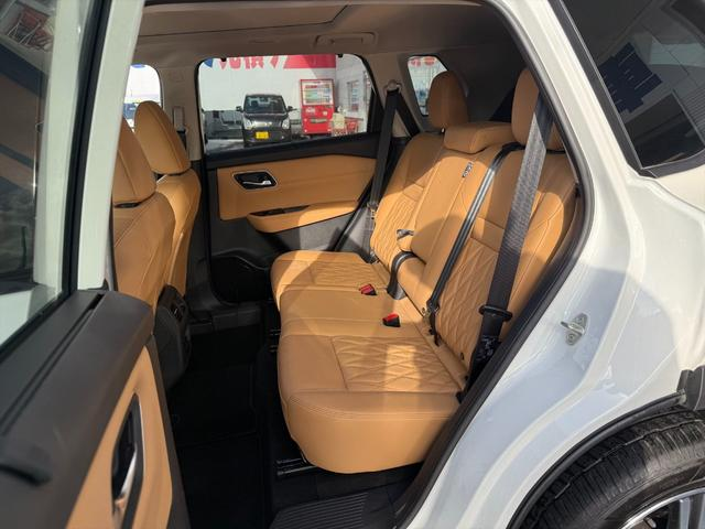 NISSAN X-TRAIL G E-4ORCE