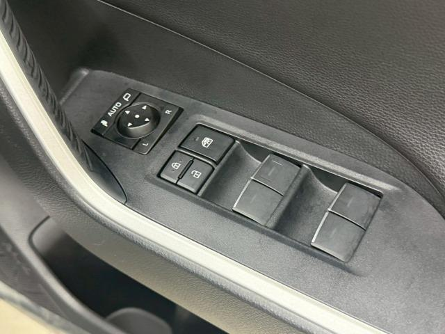 TOYOTA RAV4 HYBRID G