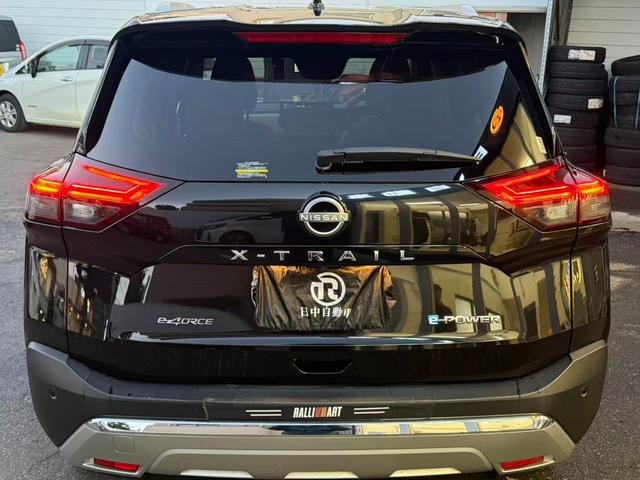 NISSAN X-TRAIL G E-4ORCE