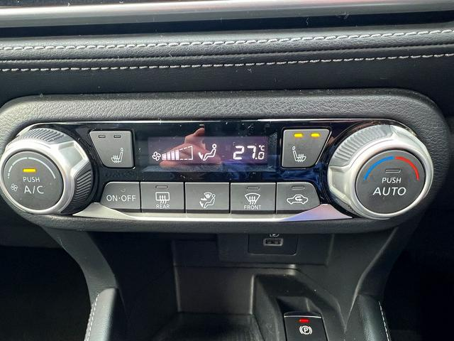 NISSAN KICKS X FOUR