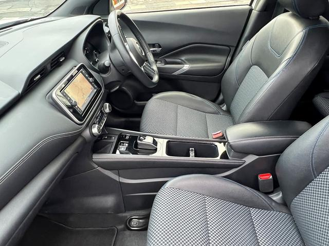 NISSAN KICKS X FOUR