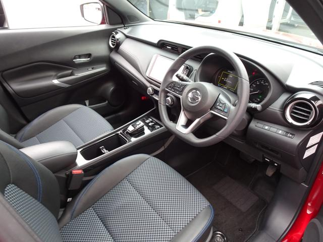 NISSAN KICKS X