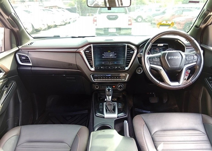 ISUZU D-MAX DOUBLE CAB 3.0 4WD AT Gray