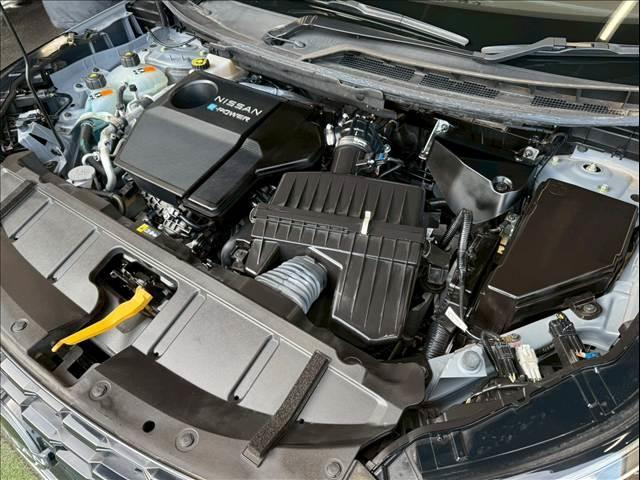 NISSAN X-TRAIL G E-4ORCE 23