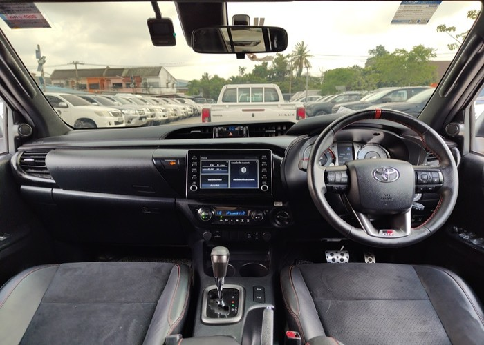 TOYOTA HILUX DOUBLE CAB