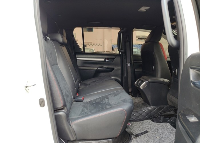 TOYOTA HILUX DOUBLE CAB