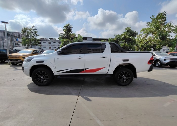 TOYOTA HILUX DOUBLE CAB