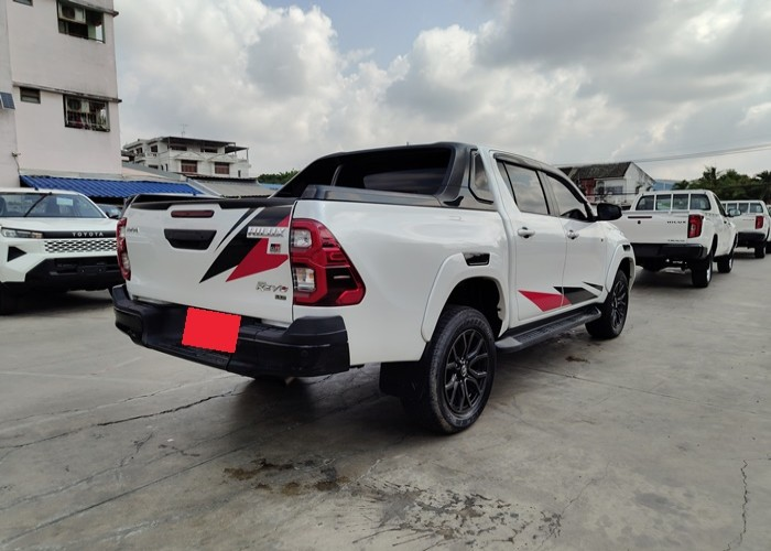 TOYOTA HILUX DOUBLE CAB