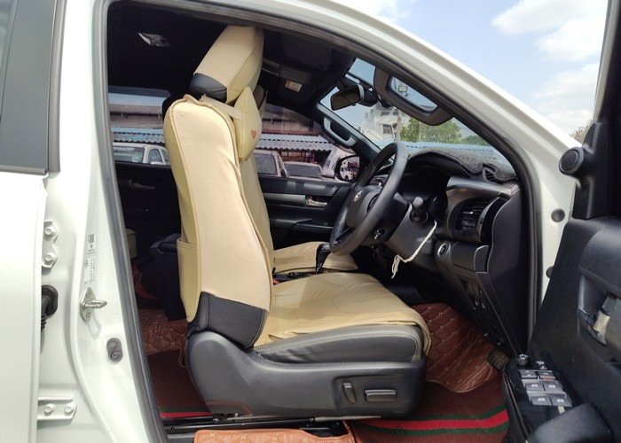 TOYOTA HILUX DOUBLE CAB