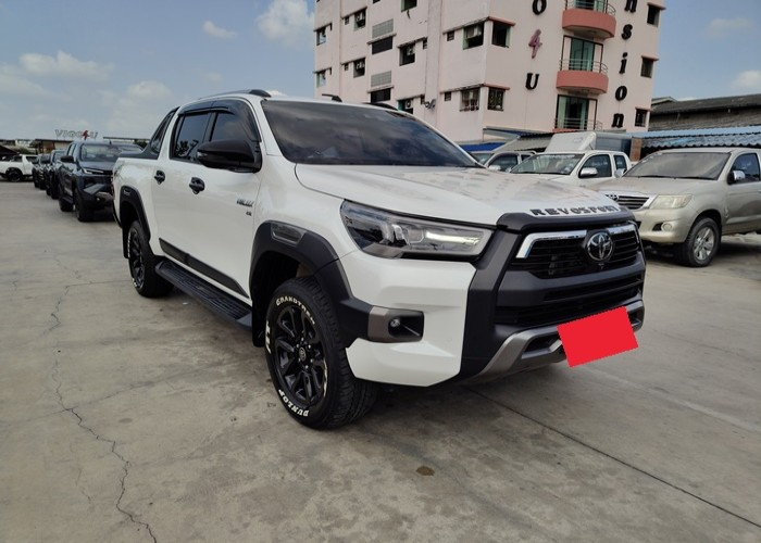 TOYOTA HILUX DOUBLE CAB