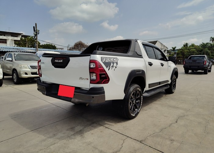 TOYOTA HILUX DOUBLE CAB