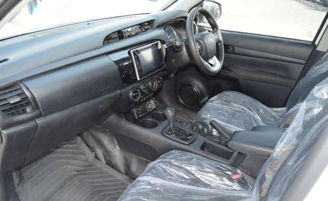 TOYOTA HILUX DOUBLE CABIN