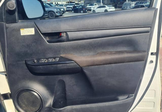 TOYOTA HILUX DOUBLE CABIN