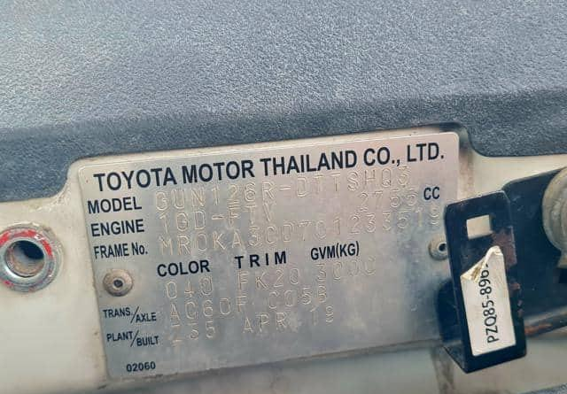 TOYOTA HILUX DOUBLE CABIN